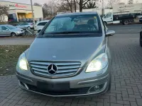 Gebraucht Mercedes B200 140 PS (102 kW) 2006 Silber Van / Kleinbus