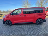 Gebraucht Opel Vivaro 144 PS (105 kW) 2021 Fire red(126p)flame red ra3000 Van / Kleinbus