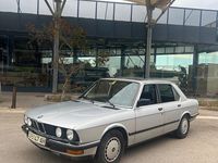 Gebraucht BMW 524 116 PS (85 kW) 1986 Silber Limousine