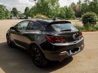 Gebraucht Opel Astra GTC 140 PS (102 kW) 2015 Schwarz Limousine