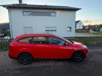 Gebraucht Ford Focus Business Edition 105 PS (77 kW) 2017 Rot Kombi