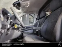 Gebraucht Mercedes Vito 163 PS (119 kW) 2023 Arktikweiß Van