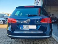 Second-hand VW Passat Edition 140 CP (102 kW) 2014 Albastru Break