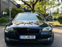 Gebraucht BMW 520 185 PS (136 kW) 2010 Blau Limousine