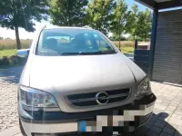 Gebraucht Opel Zafira 125 PS (91 kW) 2003 Silber Van / Kleinbus