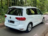Gebraucht VW Touran 150 PS (110 kW) 2016 Weiß Van / Kleinbus