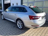 Gebraucht Skoda Superb Style 150 PS (110 kW) 2017 Silber Kombi