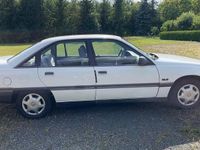 Second-hand Opel Omega 116 CP (85 kW) 1987 Alb Berlinǎ