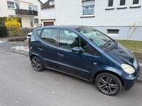 Gebraucht Mercedes A160 102 PS (75 kW) 2002 Blau Limousine