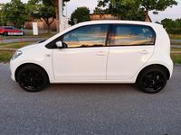 Second-hand VW up! 68 CP (50 kW) 2015 Alb Hatchback