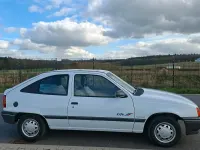Gebraucht Opel Kadett 60 PS (44 kW) 1990 Weiß Kleinwagen