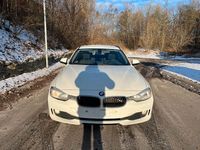 Gebraucht BMW 318 143 PS (105 kW) 2013 Weiß Kombi
