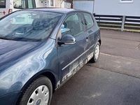 Gebraucht VW Golf IV 75 PS (55 kW) 2004 Blau Kleinwagen