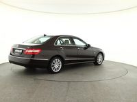 Gebraucht Mercedes E350 Avantgarde 264 PS (194 kW) 2010 Cupritbraun Limousine