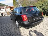 Gebraucht Toyota Avensis 129 PS (94 kW) 2006 Schwarz Kombi