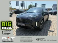 Gebraucht Toyota Yaris Elegant 116 PS (85 kW) 2022 Mysticschwarz mica / dach weiss Kleinwagen