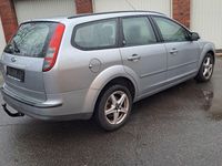 Gebraucht Ford Focus Ghia 145 PS (106 kW) 2005 Grau Kombi