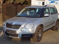 Gebraucht Skoda Yeti Active 105 PS (77 kW) 2013 Silber SUV