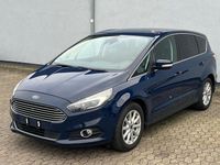 Gebraucht Ford S-MAX Titanium 179 PS (131 kW) 2017 Blau Van / Kleinbus