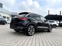 Gebraucht VW T-Roc R-line 150 PS (110 kW) 2022 Deep black perleffekt SUV