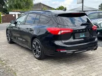 Gebraucht Ford Focus ST-Line 150 PS (110 kW) 2020 Schwarz Kombi