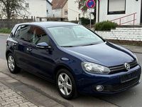 Gebraucht VW Golf VI Team 105 PS (77 kW) 2010 Blau Kleinwagen