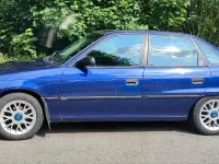 Gebraucht Opel Astra 71 PS (52 kW) 1995 Blau Limousine