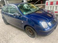 Gebraucht VW Polo 64 PS (47 kW) 2003 Blau Kleinwagen
