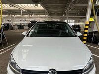 Gebraucht VW Golf VII 105 PS (77 kW) 2014 Weiß Kleinwagen