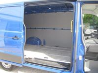 Gebraucht VW Crafter 140 PS (102 kW) 2020 Blau Van