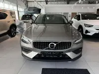 Gebraucht Volvo V60 CC Pro 197 PS (144 kW) 2021 Pebble grey / metallic Kombi