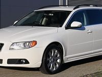 Gebraucht Volvo V70 Summum 241 PS (177 kW) 2011 Weiß Kombi