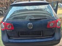 Gebraucht VW Passat 140 PS (102 kW) 2009 Blau Limousine