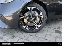 Gebraucht Mercedes E300 Avantgarde 197 PS (144 kW) 2025 Graphitgrau Kombi