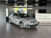 Gebraucht VW Golf VIII R-line 131 PS (96 kW) 2024 Grau Limousine