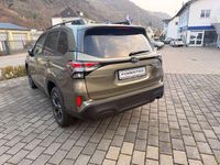 Neu Subaru Forester Active 136 PS (100 kW) 2026 Autum green metallic SUV