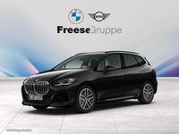 Neu BMW 218 Performance 136 PS (100 kW) 2026 Schwarz Van / Kleinbus