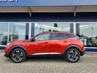 Gebraucht Peugeot 2008 Allure 131 PS (96 kW) 2022 Rot SUV