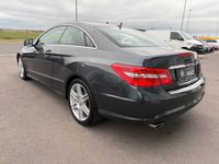 Gebraucht Mercedes E200 AMG line 184 PS (135 kW) 2010 Grau Coupé