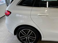 Gebraucht Mercedes B220 190 PS (139 kW) 2020 Weiß Van / Kleinbus