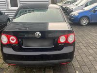 Gebraucht VW Jetta 150 PS (110 kW) 2007 Schwarz Limousine