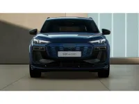 Gebraucht Audi SQ6 e-tron Comfort 359 kW (489 PS) 2024 Ascariblau metallic SUV