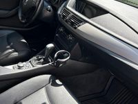 Gebraucht BMW X1 143 PS (105 kW) 2011 Schwarz SUV