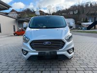 Gebraucht Ford Tourneo 131 PS (96 kW) 2018 Silber Van / Kleinbus