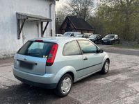 Second-hand Ford Fiesta 75 CP (55 kW) 2003 Gri Hatchback