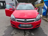 Gebraucht Opel Astra 150 PS (110 kW) 2010 Rot Kombi