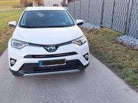 Gebraucht Toyota RAV4 Hybrid Team 197 PS (144 kW) 2018 Weiß SUV
