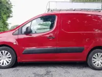 Gebraucht Citroën Berlingo 75 PS (55 kW) 2012 Rot Van / Kleinbus