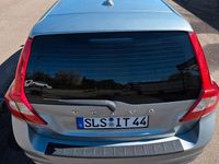 Gebraucht Volvo V70 Summum 163 PS (119 kW) 2010 Silber Kombi