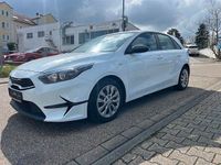 Gebraucht Kia Ceed Edition 7 101 PS (74 kW) 2022 Weiß Kleinwagen